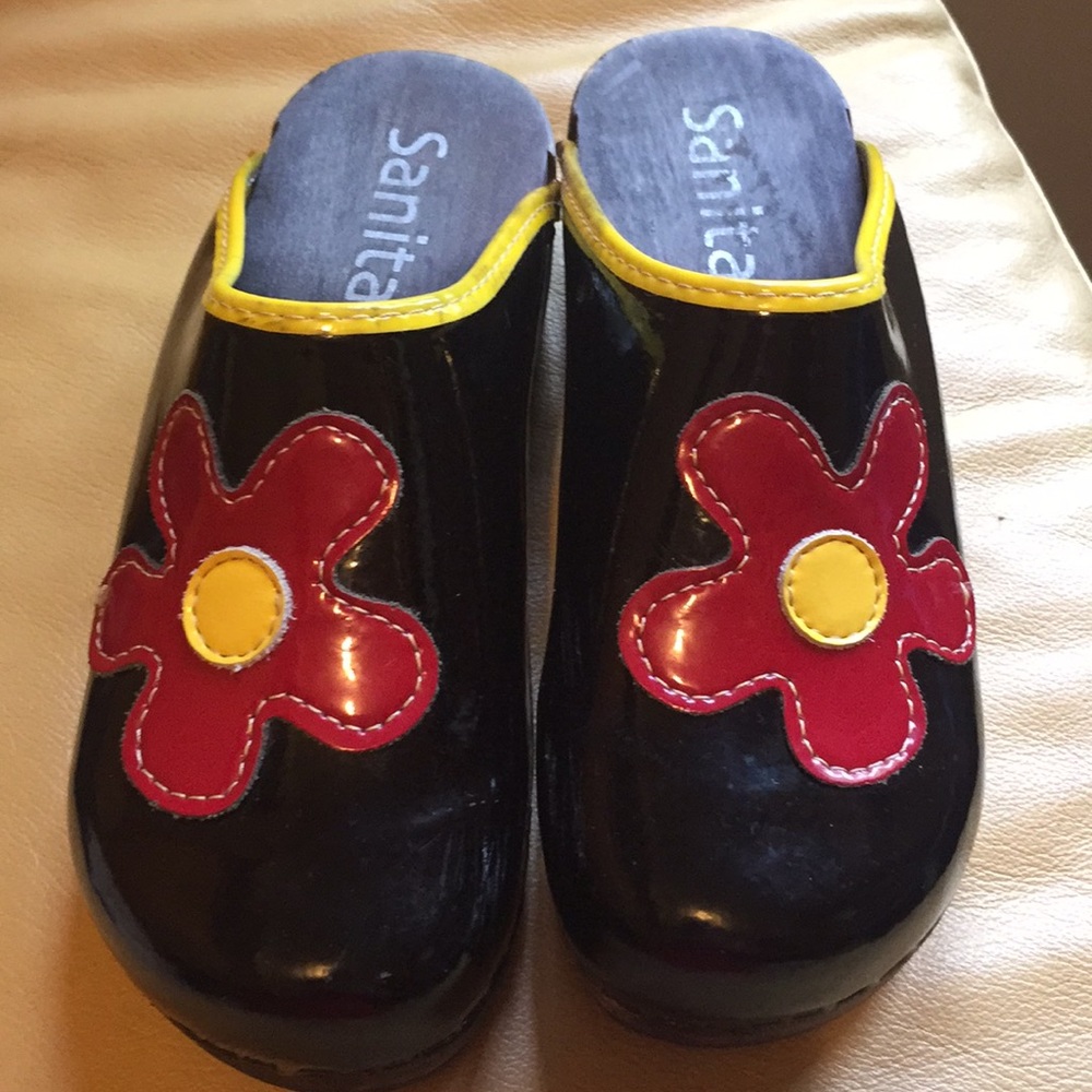 Sanita girls clogs